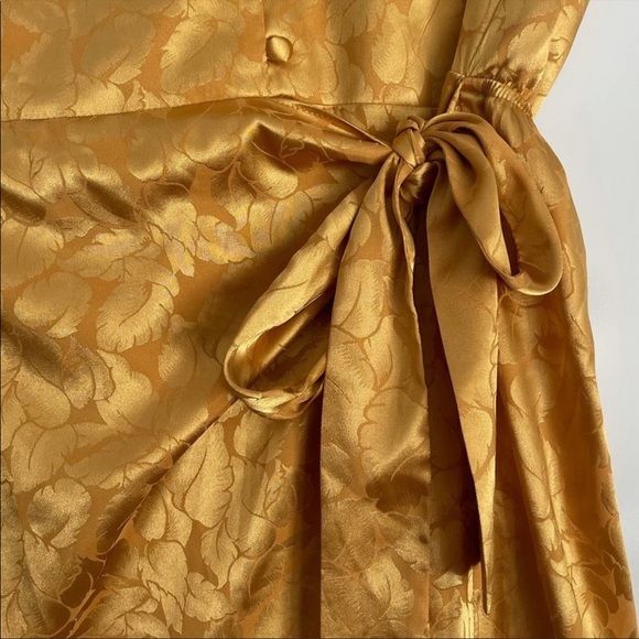 Lulu’s Women’s Gold Leaf Print Mini Dress Size Small Summer Spring Dresses - Picture 8 of 11